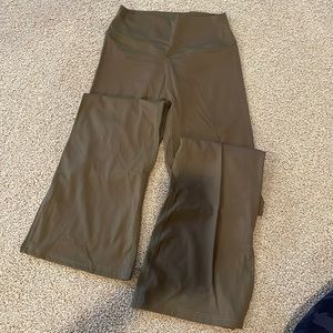 Balance Athletica Cloud Flare Leggings